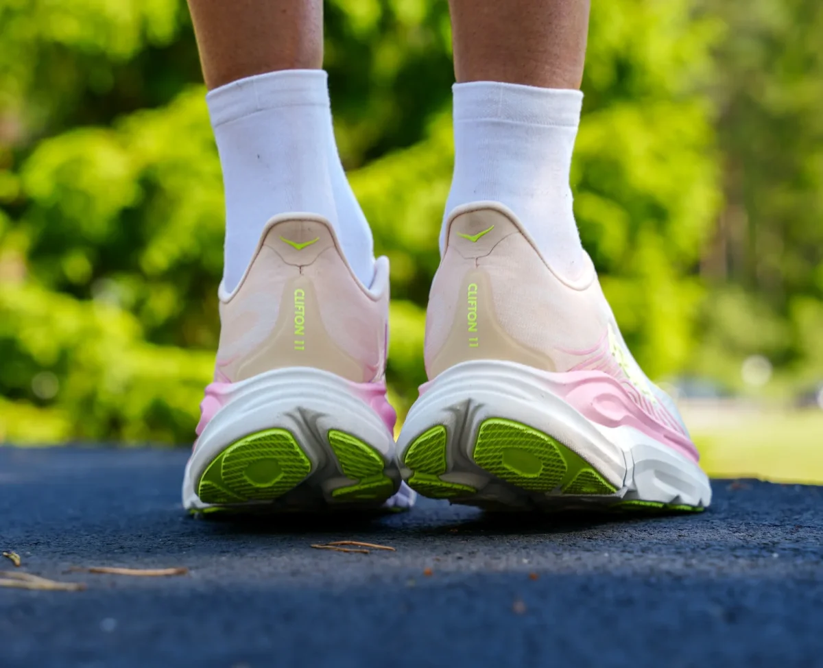 Hoka W CLIFTON 11 Tangerine Glow / White - Image 4